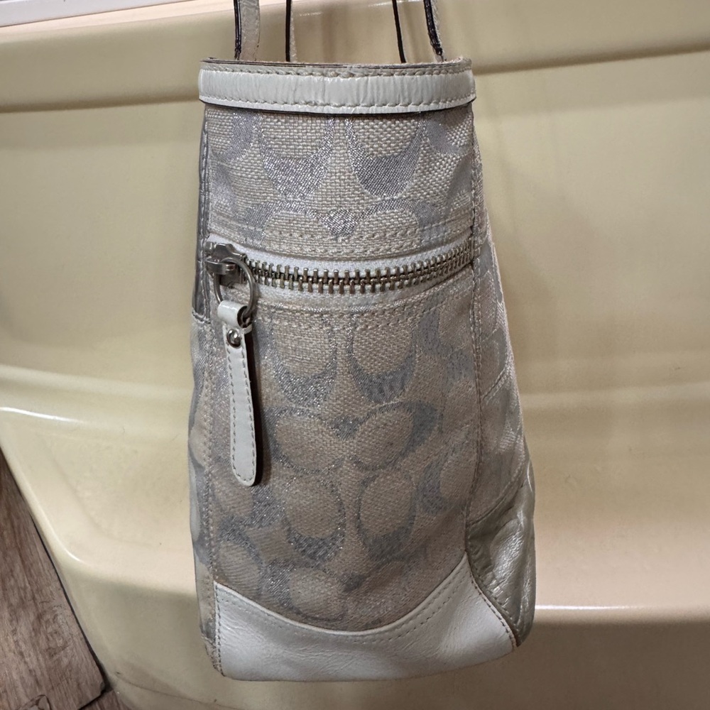 Coach Elegant Silver and Cream patchwork Tote Bag - image 6